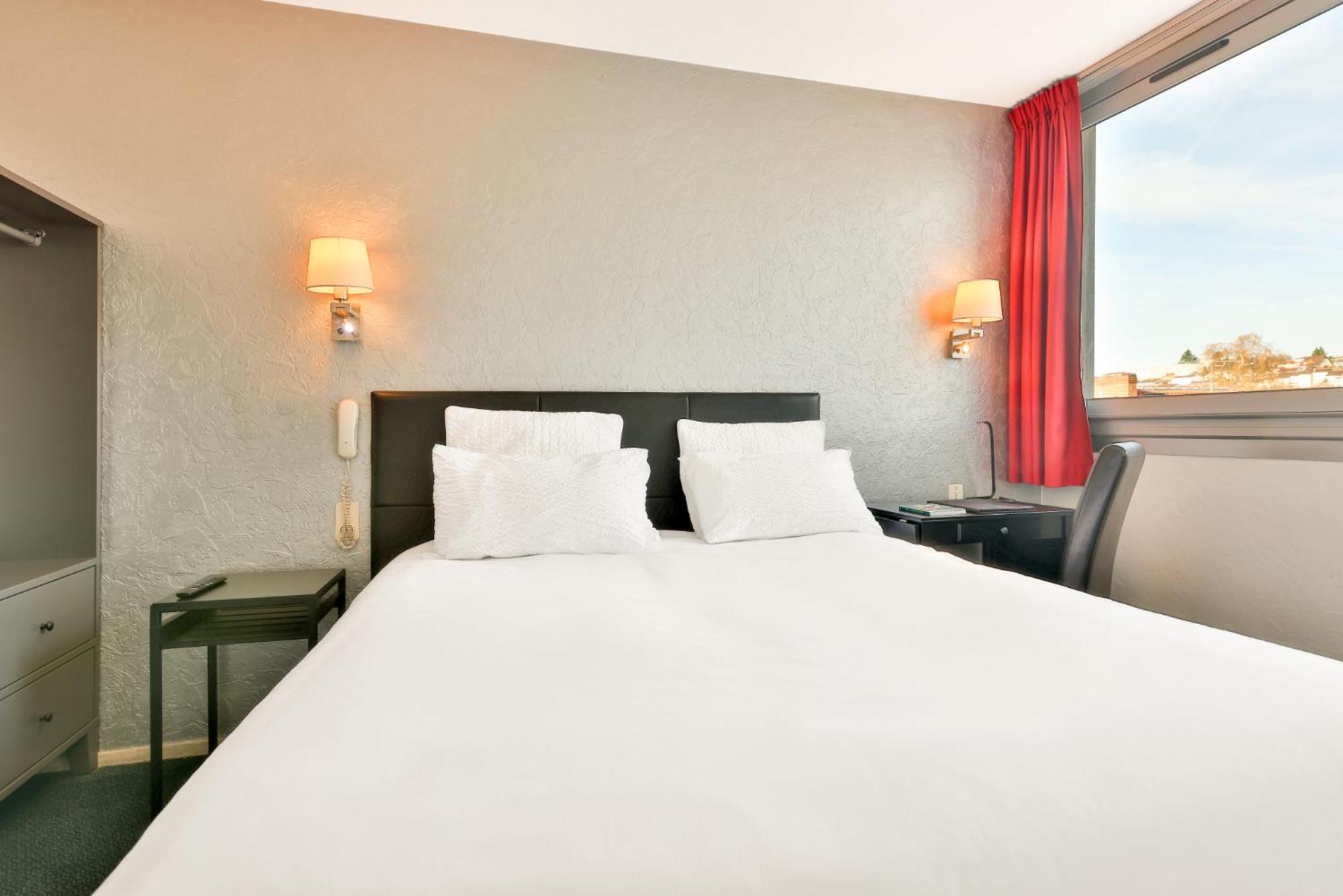 Bristol Logis Cit'Hotel Perigueux Centre Exteriör bild